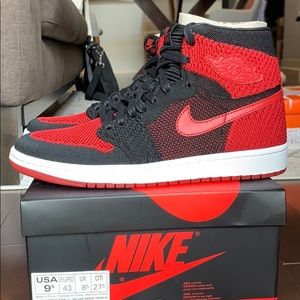 Air Jordan 1 Retro Hi Flyknit